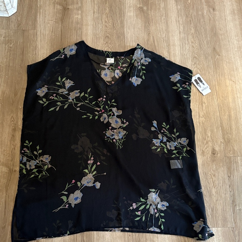 NWT O’Neil swim coverup- Size XS